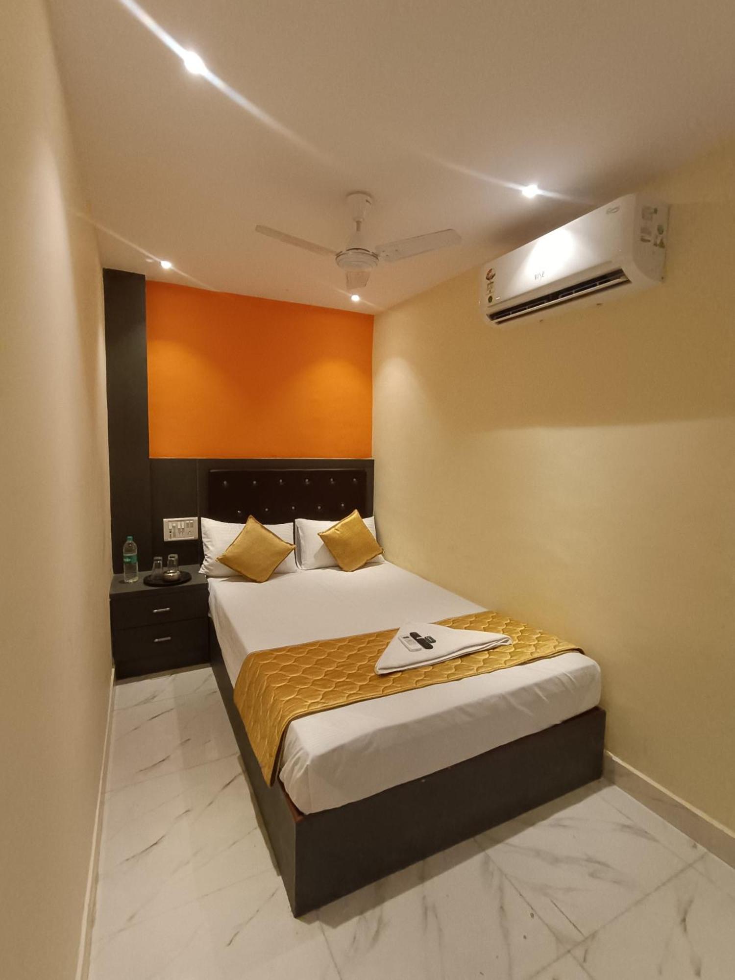 Hotel Powai Residency Мумбаи Экстерьер фото
